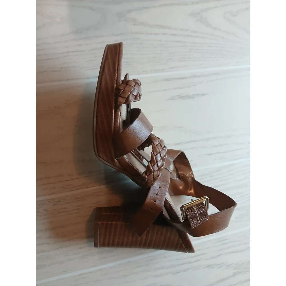 American Eagle Women’s Brown Strappy Open Toe Block Heel Sandals Buckle Size 9